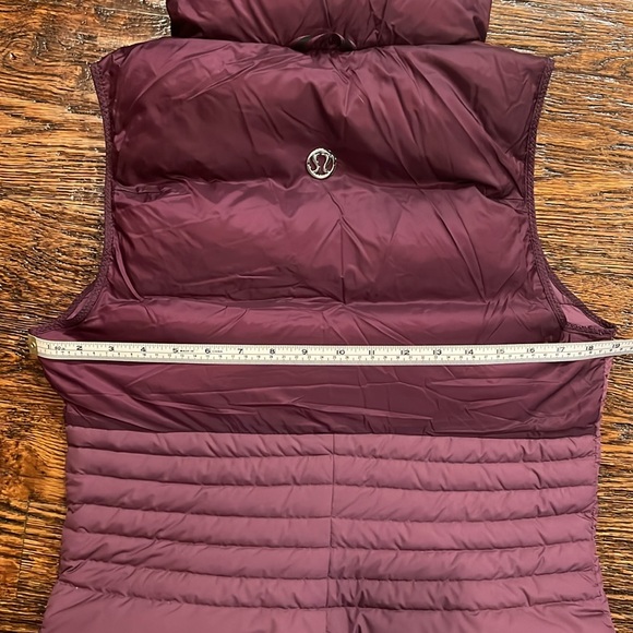 Lululemon down - Picture 8 of 9